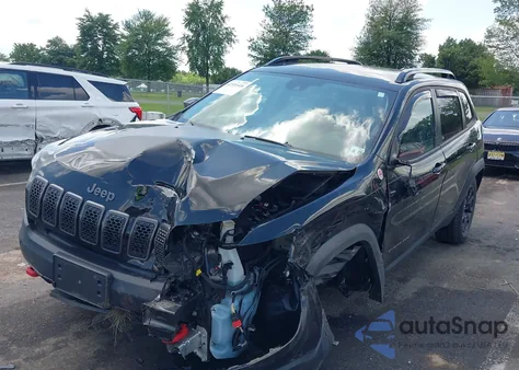 2022 Jeep Cherokee Trailhawk 4X4 z USA, uszkodzony, nr VIN 1C4PJMBX0ND550229